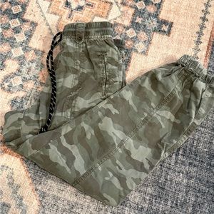 Juniors S Lightweight Camo Joggers
